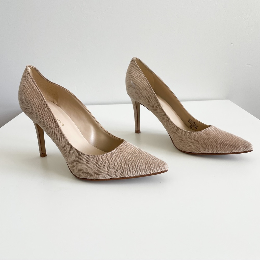 Marc Fisher Women's Nude Textured Leather High Heel Pumps- Size 6